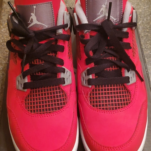 Jordan 4 "Toro Bravo" - Picture 4 of 7